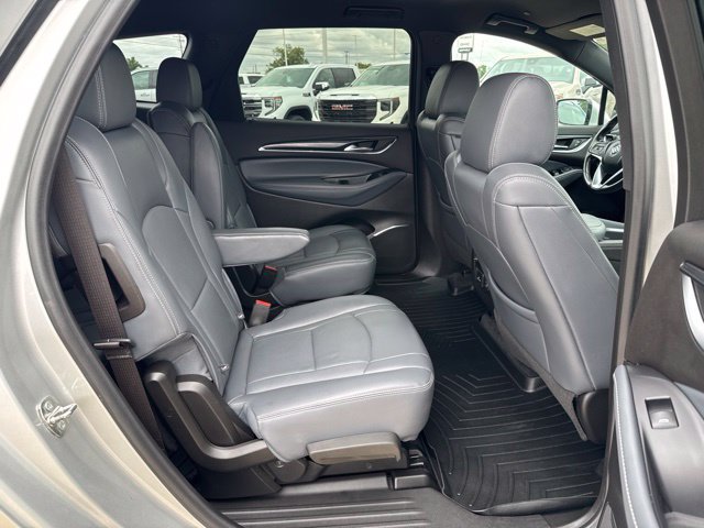 Used 2022 Buick Enclave Essence w/ Sport Touring Edition FWD image 26
