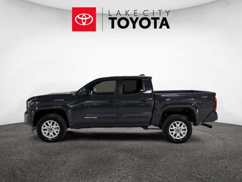 Used 2024 Toyota Tacoma SR5 image 3