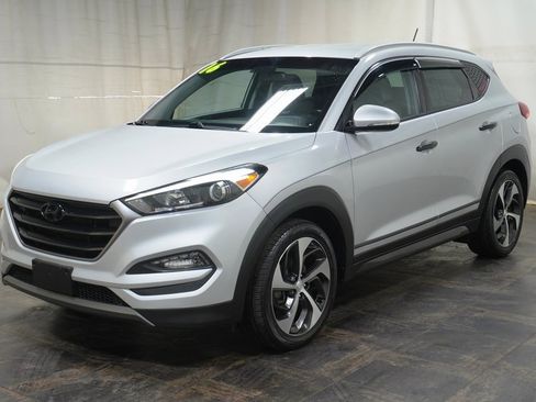 Used 2016 Hyundai Tucson Sport image 2