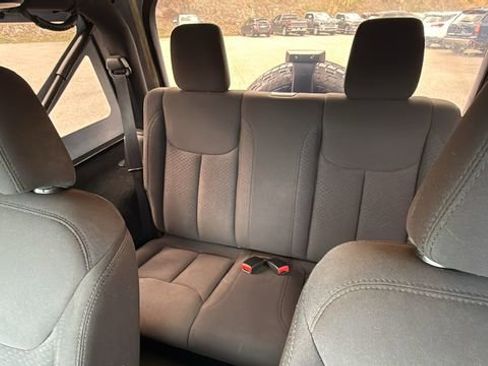Used 2014 Jeep Wrangler Sport image 21