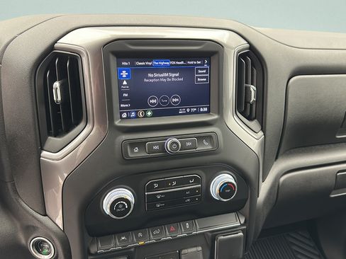 Used 2024 GMC Sierra 1500 Pro w/ Graphite Edition AWD/4WD image 17