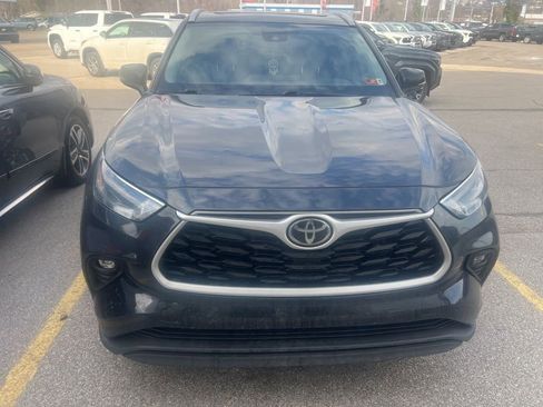 Used 2023 Toyota Highlander XLE image 15