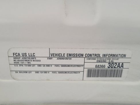 Used 2018 Chrysler Pacifica Touring Plus image 34