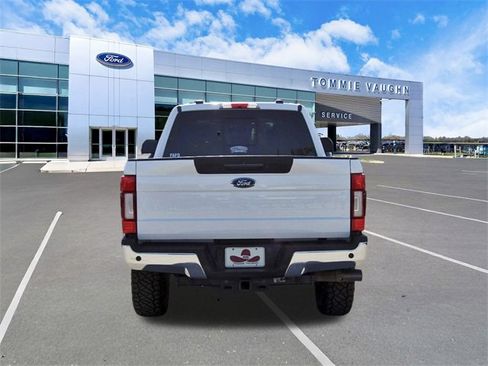 Used 2022 Ford F250 Lariat w/ Lariat Ultimate Package image 3
