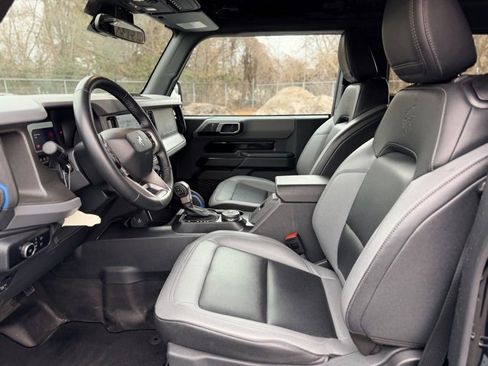 Used 2024 Ford Bronco Black Diamond image 6