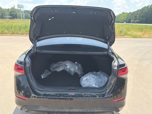 Used 2025 Nissan Sentra SV w/ All-Weather Package FWD image 18