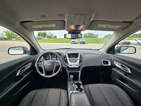 Used 2017 Chevrolet Equinox LS AWD/4WD image 12
