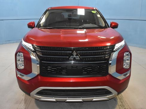Used 2024 Mitsubishi Outlander SE image 23