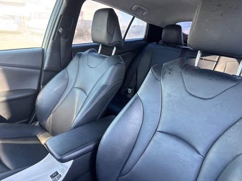 Used 2017 Toyota Prius Three Touring image 7