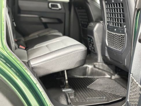 Used 2024 Ford Bronco Everglades image 24