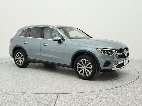 Certified 2026 Mercedes-Benz GLC 300 image 3