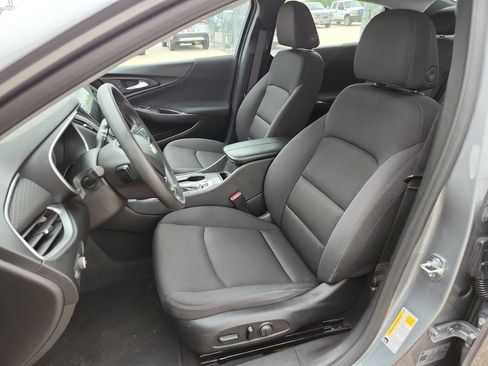 Used 2023 Chevrolet Malibu LT FWD image 3