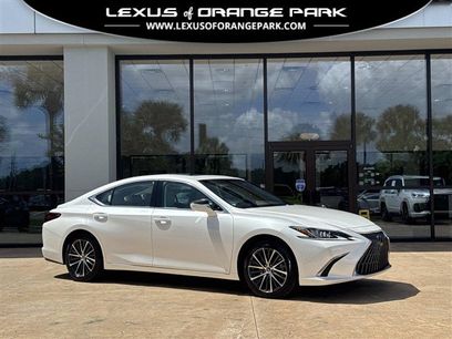 Used 2025 Lexus ES 350 w/ Premium Package