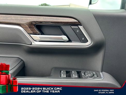 New 2026 GMC Sierra 1500 Elevation image 19