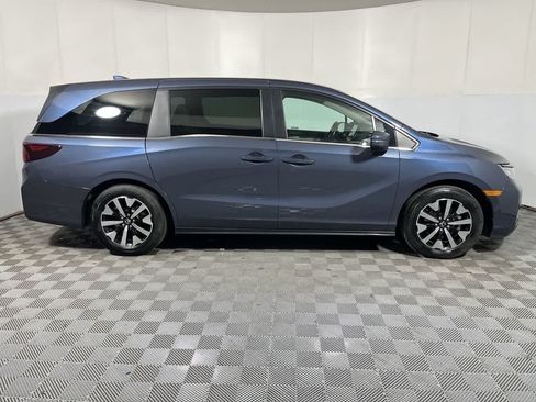Used 2025 Honda Odyssey EX-L image 9