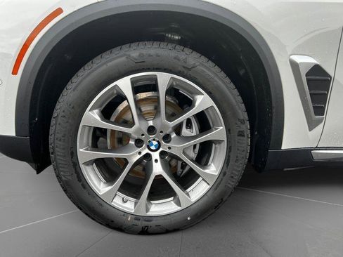 New 2026 BMW X5 sDrive40i w/ Parking Assistance Package RWD image 9