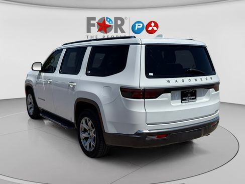 Used 2022 Jeep Wagoneer Series II RWD image 3