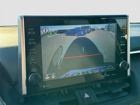 Used 2022 Toyota RAV4 XLE image 12