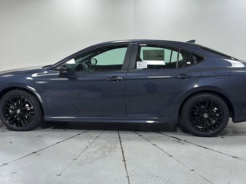 New 2026 Toyota Camry SE image 8