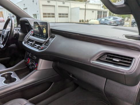 Used 2023 Chevrolet Tahoe LT w/ Luxury Package image 40