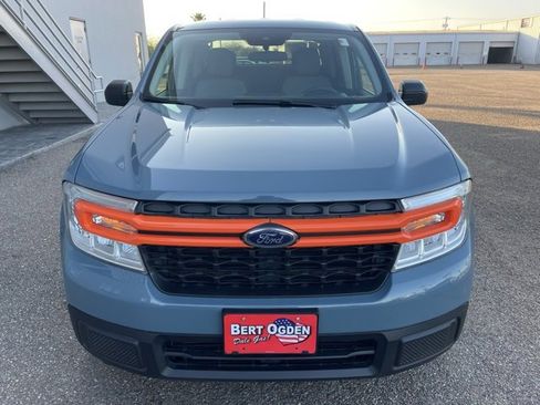 Used 2023 Ford Maverick XLT image 2