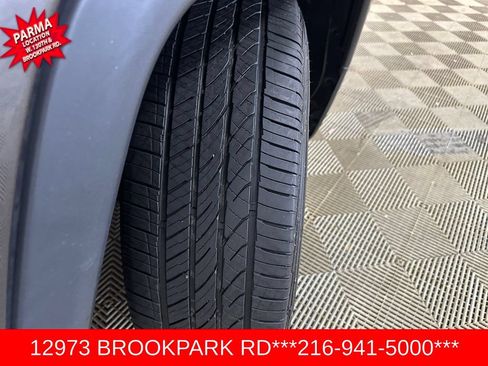Used 2019 Jeep Compass Latitude FWD image 28