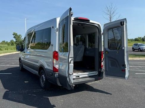 Used 2018 Ford Transit 350 XL image 25