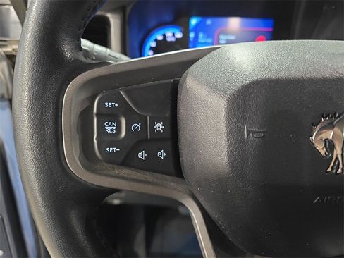 Used 2023 Ford Bronco Black Diamond w/ Sasquatch Package image 18