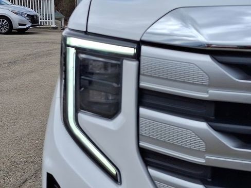 New 2026 GMC Sierra 1500 SLE AWD/4WD image 10