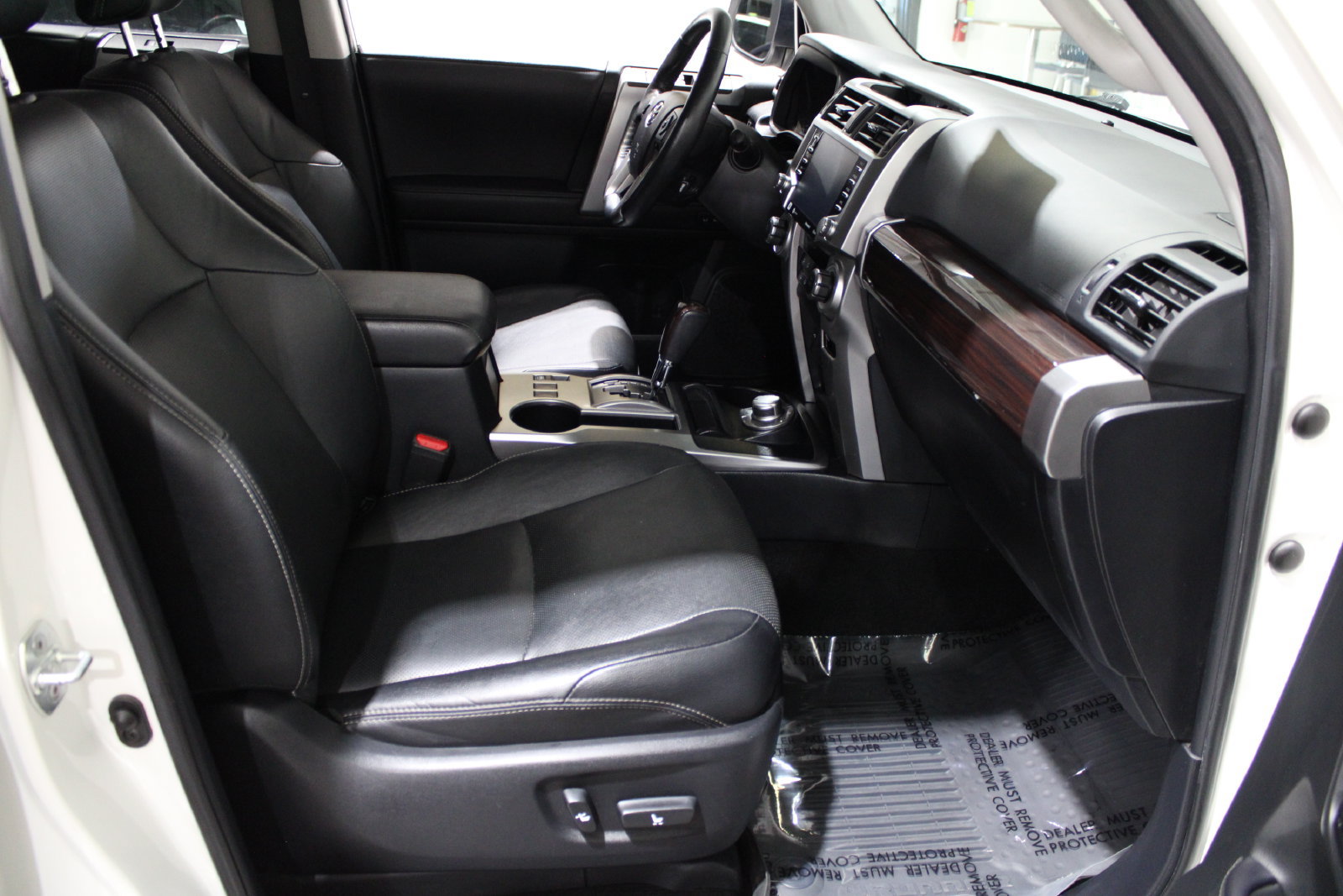 Used 2023 Toyota 4Runner Limited AWD/4WD image 16