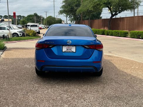 Used 2023 Nissan Sentra SV w/ All-Weather Package FWD image 9