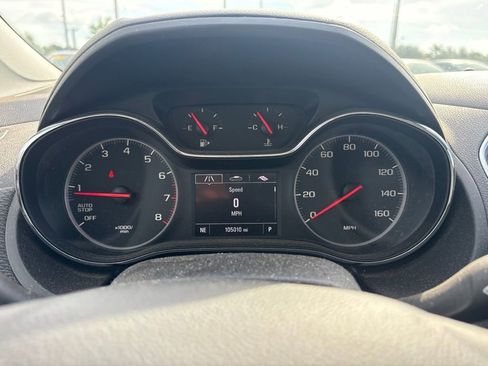 Used 2019 Chevrolet Cruze LS FWD image 19