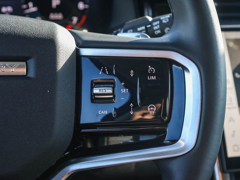 Certified 2024 Land Rover Discovery Sport S image 39