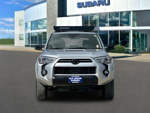 Used 2021 Toyota 4Runner Venture w/ Moonroof Package image 10
