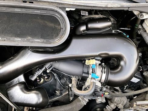 Used 2018 Ford Transit 250 130 Low Roof w/ Exterior Upgrade Package image 33