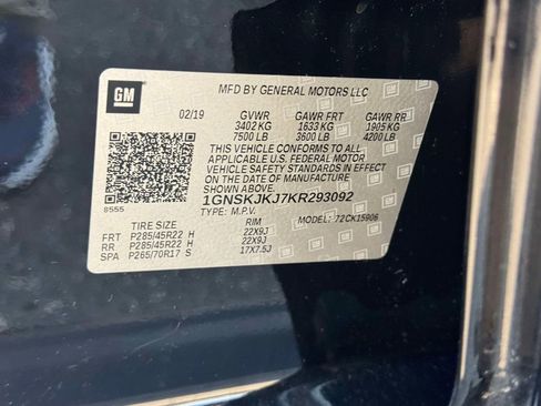 Used 2019 Chevrolet Suburban Premier AWD/4WD image 18