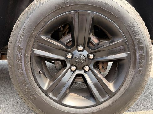 Used 2021 RAM 1500 Warlock AWD/4WD image 10
