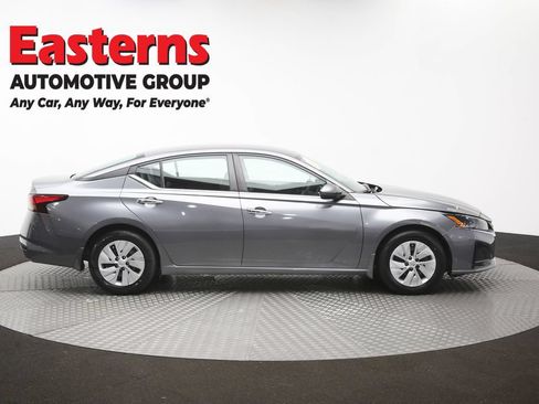Used 2023 Nissan Altima 2.5 S FWD image 44