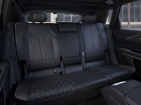 New 2026 Cadillac Lyriq V w/ Exterior Carbon Fiber Package AWD/4WD image 17