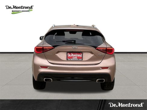 Used 2018 INFINITI QX30 Premium w/ Cargo Package image 6