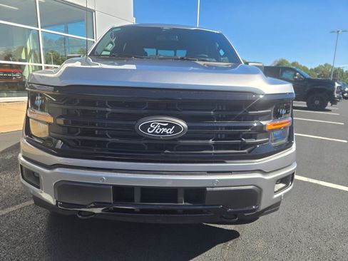 New 2025 Ford F150 XLT w/ Equipment Group 302A MID image 2