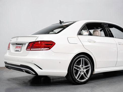 Used 2015 Mercedes-Benz E 400 Sedan image 41