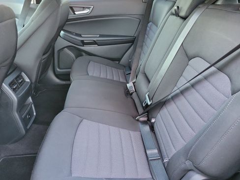 Used 2024 Ford Edge SE w/ Black Appearance Package AWD/4WD image 12