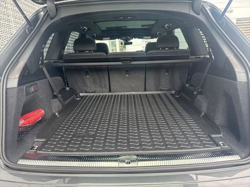 Certified 2024 Audi Q7 3.0T Prestige AWD/4WD image 46