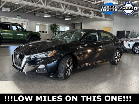 Used 2022 Nissan Altima 2.5 SV image 4