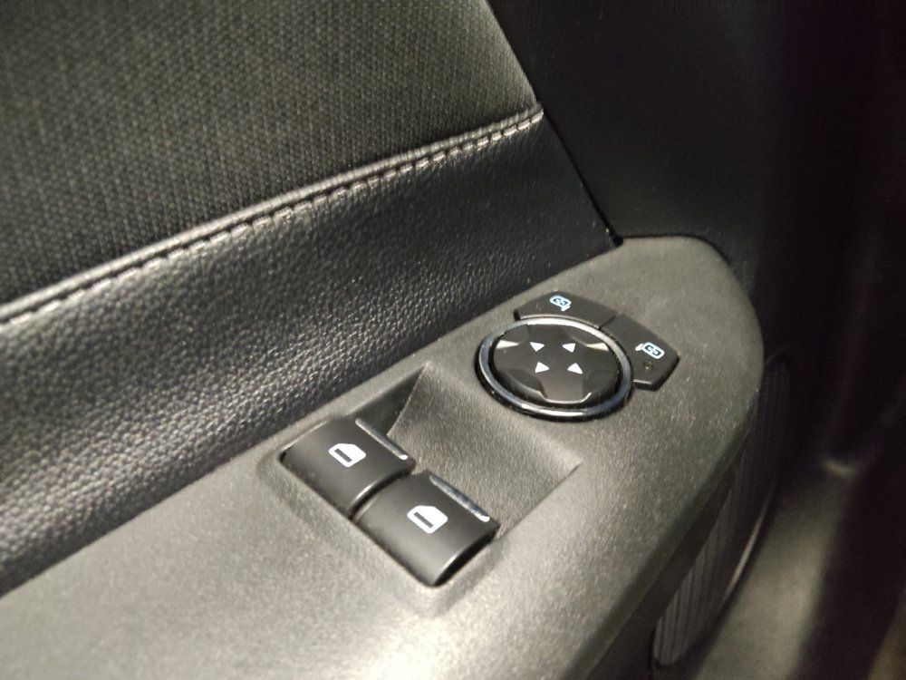Used 2018 Ford Mustang Coupe RWD image 27