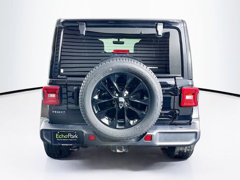 Used 2021 Jeep Wrangler Sahara image 7