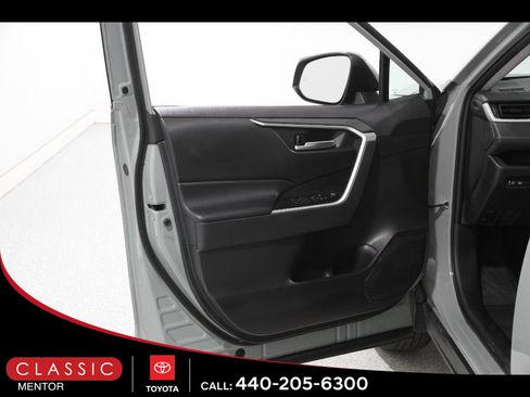 Certified 2023 Toyota RAV4 XLE FWD image 4