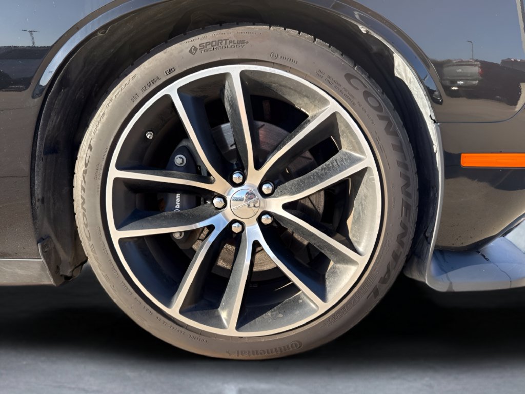 Used 2015 Dodge Challenger R/T Scat Pack RWD image 27
