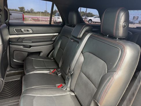 Used 2016 Ford Explorer Sport w/ Equipment Group 401A AWD/4WD image 17